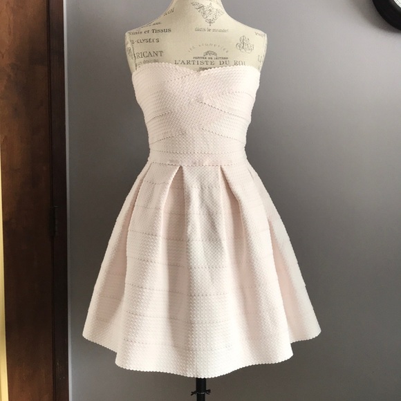 Francesca's Collections Dresses & Skirts - 🔴SOLD🔴 Francesca’s Jun & Ivy Bandage Dress